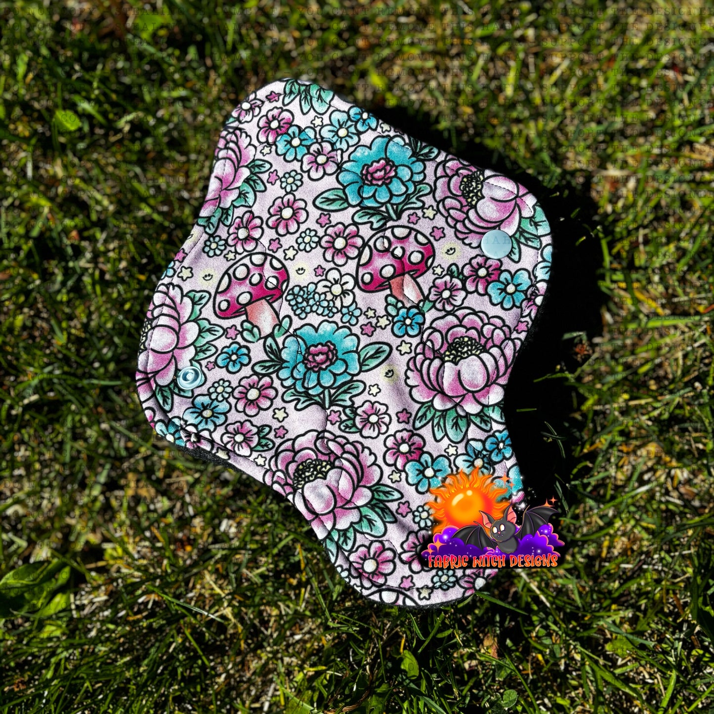 Pink Floral Shroom 8.5β Light Cloth Pad