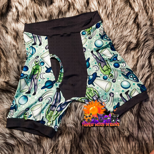 Alien in Grey Sweatpants Men’s Boxers